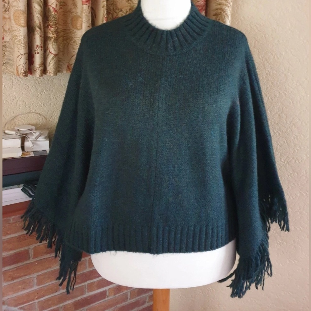 Zara Dark Green Knit Fringe Poncho Cape Sweater NWOT M/L